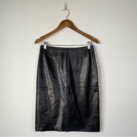 Tommy Hilfiger black genuine leather pencil skirt - Picture 2 of 8